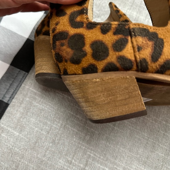 ARider Leopard Print Ankle Boot - Picture 5 of 10